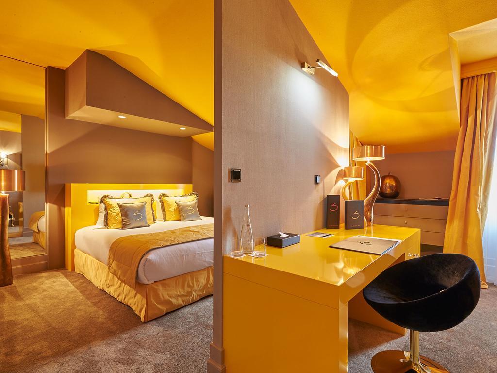 Le Stelsia Resort Saint-Sylvestre-sur-Lot Екстериор снимка