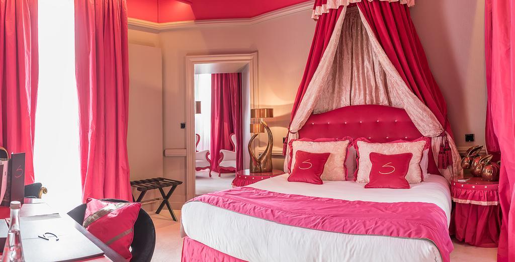 Le Stelsia Resort Saint-Sylvestre-sur-Lot Екстериор снимка
