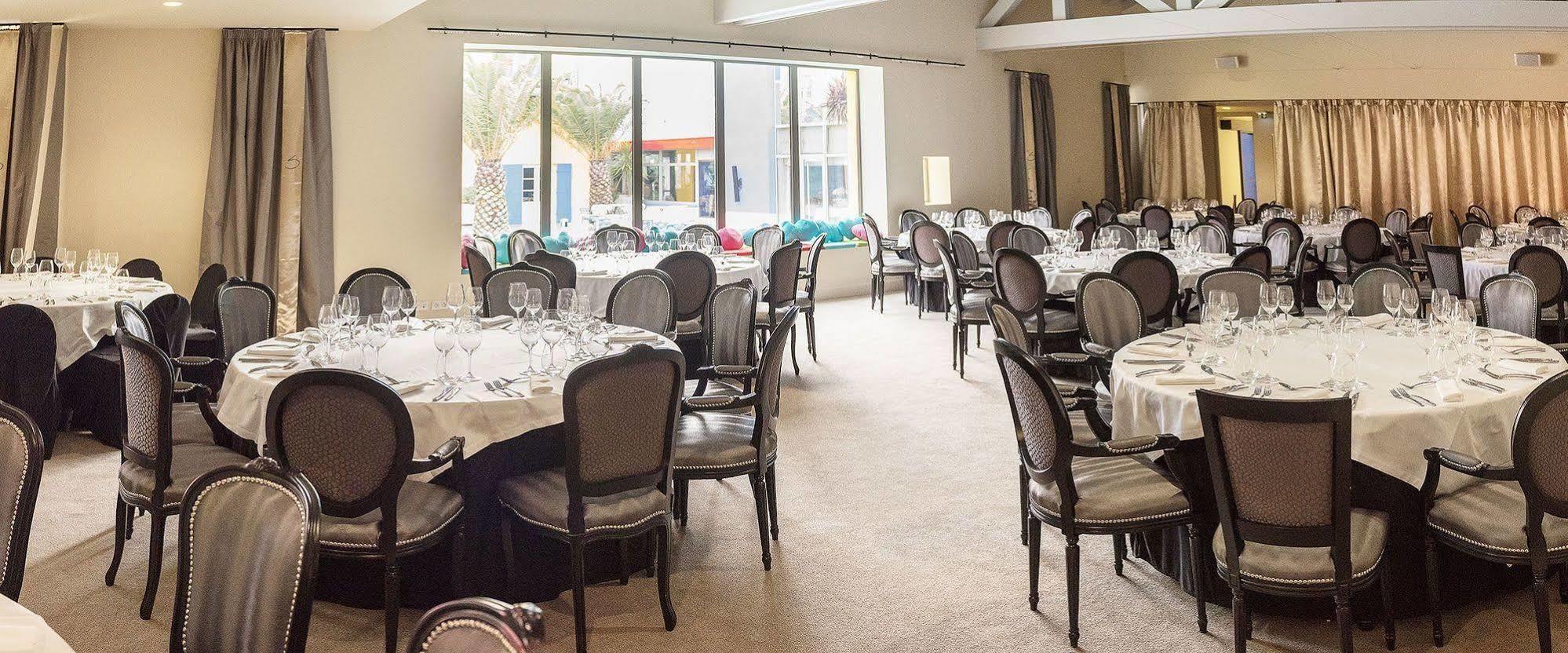 Le Stelsia Resort Saint-Sylvestre-sur-Lot Екстериор снимка